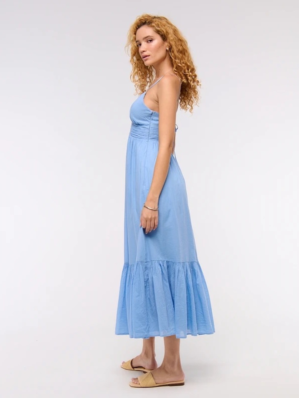 Abercrombie & Fitch Bra-Free Flowy Tie-Back Maxi Dress - Picture 2 of 5